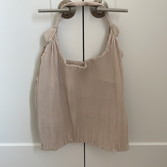 Mango Pleated Tote - Picture 4 of 9